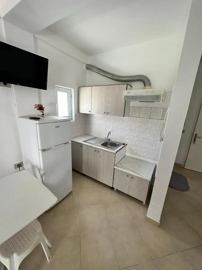 Marina'S Studios Himare