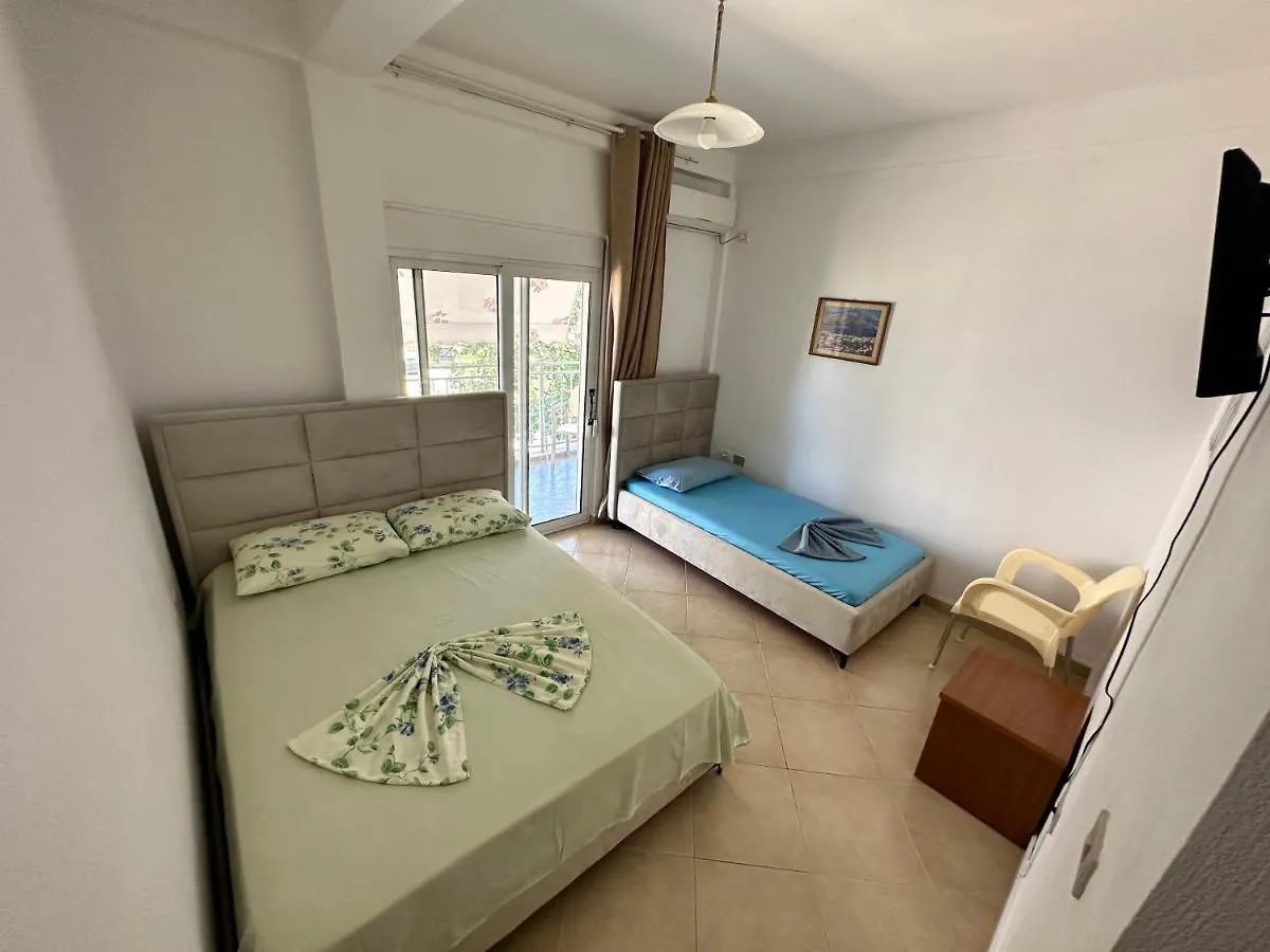 Marina'S Studios Himare Albania