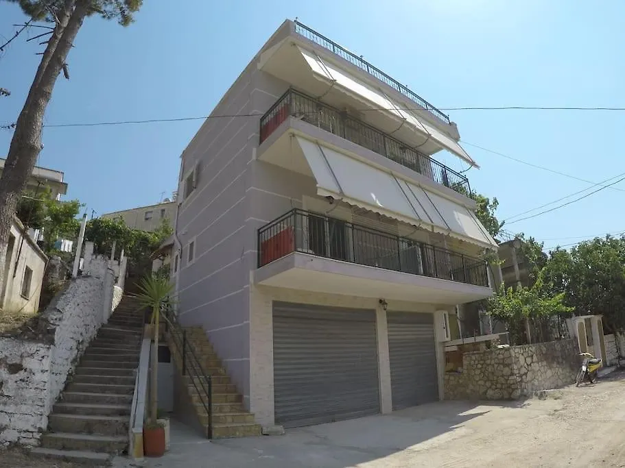 Marina'S Studios Himare Albania